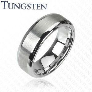 Inel argintiu din tungsten - dungă șlefuită pe mijloc, margini lucioase - Marime inel: 49, Grosime: 6 mm imagine