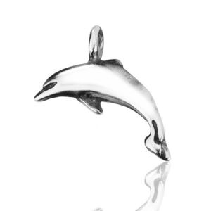Pandantiv din argint - delfin lucios cu patină imagine