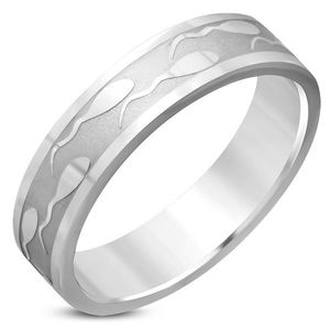 Inel din oțel – suprafață lucioasă cu mormoloci gravați, 6 mm - Marime inel: 51 imagine