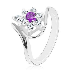 Inel de culoare argintie, brațe asimetrice, floare formată din zirconiu violet - transparent - Marime inel: 49 imagine