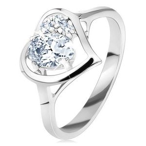 Inel de culoare argintie, contur inimă lucioasă cu un zirconiu oval, zirconii transparente - Marime inel: 50 imagine