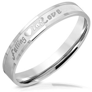 Inel din oțel inoxidabil - inscripție "falling in love", linii strălucitoare, dungi mate, 3, 5 mm - Marime inel: 46 imagine