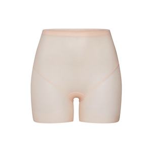 MAGIC Bodyfashion Pantaloni modelatori 'Lite Short' culoarea pielii imagine