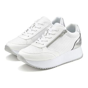 LASCANA Sneaker low alb / argintiu imagine