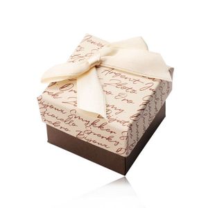 Cutie cadou cu fundă pentru cercei sau inel - combinație bej-maro, text imagine