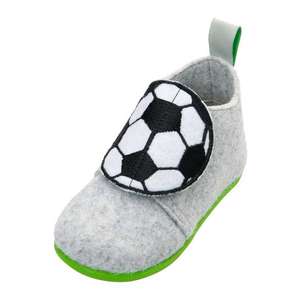 PLAYSHOES Papuci de casă 'Fußball' gri / negru / alb imagine