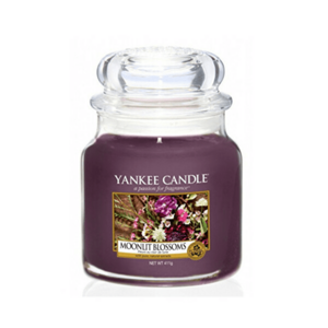 Yankee Candle Lumânare aromatică Classic medie Moonlit Blossoms 411 g imagine