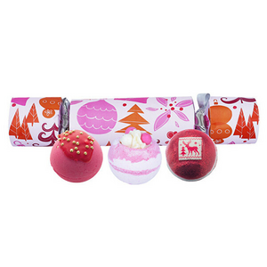 Bomb Cosmetics Set cadou de bombe efervescente pentru baie We Wish You a Rosy Christmas 3 buc imagine