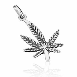 Pandantiv din argint - frunză de cannabis îndoită cu patină imagine