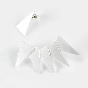 Cercei triunghiuri albe cu modele diferite imagine