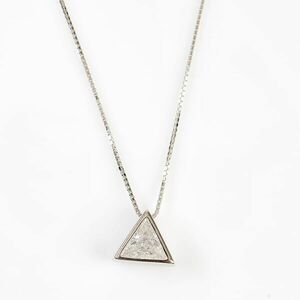 Colier din argint cu pandantiv triunghi imagine