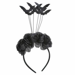 Bentita cu flori negre si lilieci imagine