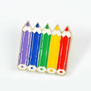 Brosa martisor creioane colorate imagine