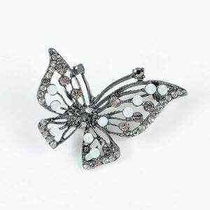 Brosa fluture cu perle albe imagine