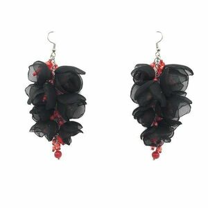 Cercei lungi stil ciorchine cu flori din voal, culoarea negru cu perle si cristale rosii, Corizmi, Black Chic Bouquet imagine