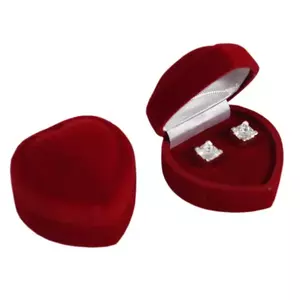 Cutie de cadou pentru cercei - inimă roșie din catifea imagine