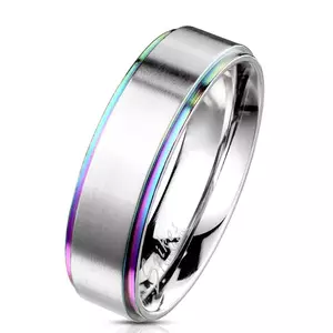 Inel din oțel cu bandă mată de o culoare argintie - margini într-o nuanță curcubeu, 6 mm - Marime inel: 49 imagine