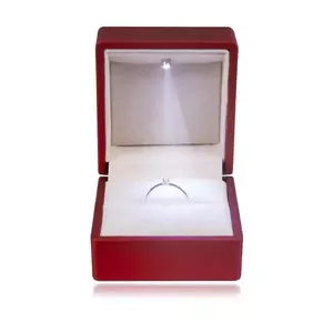 Cutie cadou cu LED pentru inele - culoare roșu mat, pătrată imagine