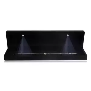 Cutie cadou LED pentru brățară – culoare negru mat, formă alungită imagine