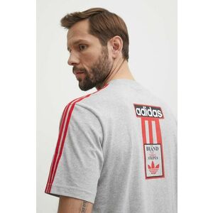 adidas Originals tricou din bumbac barbati, culoarea gri, cu imprimeu, IR7995 imagine