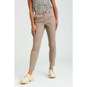 Pantaloni crop cu o curea impletita imagine