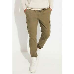 Pantaloni cargo de in imagine