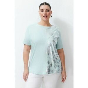 Tricou plus size cu detalii contrastante imagine