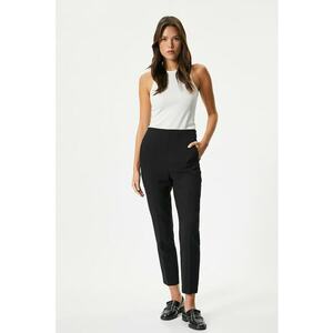 Pantaloni crop cu buzunare laterale imagine