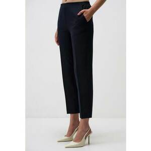 Pantaloni crop conici imagine