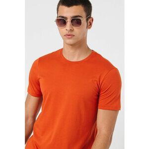 Tricou slim fit cu decolteu la baza gatului imagine