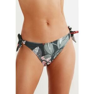 Bikini cu talie joasa si imprimeu floral imagine