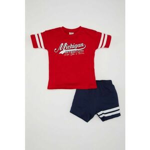 Set de tricou cu imprimeu si pantaloni scurti imagine