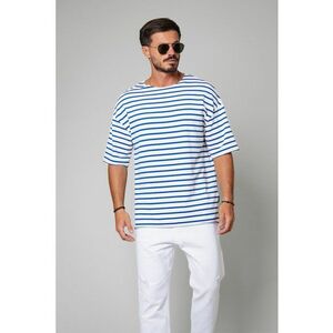 Tricou cu decolteu la baza gatului si model in dungi imagine