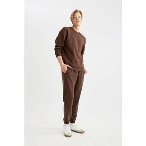 Pantaloni de trening relaxed fit cu buzunare laterale imagine