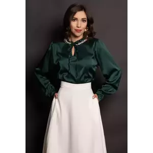 Bluza verde satinata cu guler decorat cu perle imagine