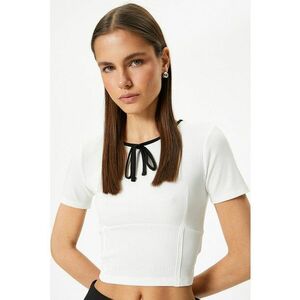 Tricou crop cu funda din panglici imagine