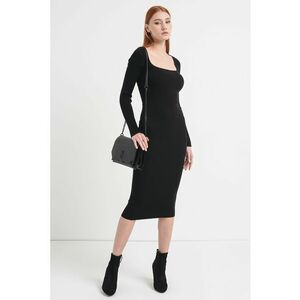 Rochie midi tricotata cu decolteu patrat imagine