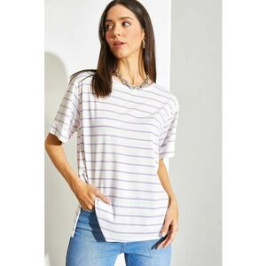 Tricou cu decolteu la baza gatului si model in dungi imagine