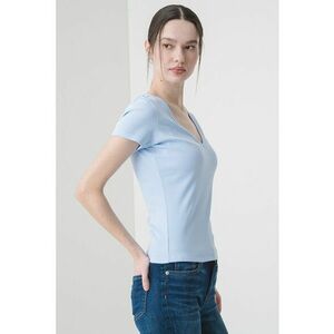 Tricou slim fit cu decolteu in V imagine