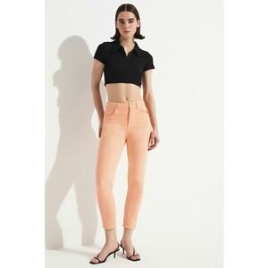 Blugi crop cu croiala mom-fit imagine