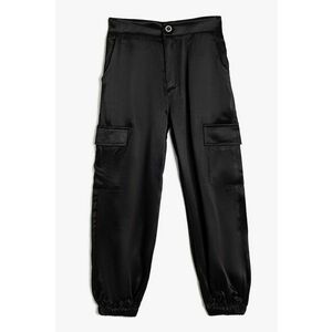 Pantaloni cargo cu aspect satinat imagine