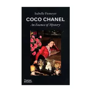 home & lifestyle carte Coco Chanel by Isabelle Fiemeyer, English imagine