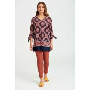 Bluza cu decolteu in V si diverse modele imagine