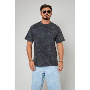Tricou cu imprimeu si decolteu la baza gatului imagine