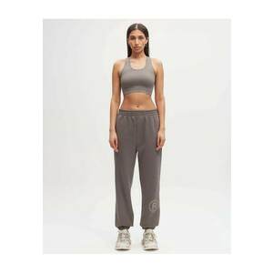 Crop top racerback pentru fitness - Maro taupe imagine