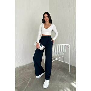 pantaloni cu croiala ampla imagine