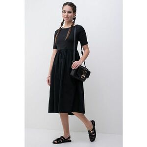 Rochie midi evazata imagine