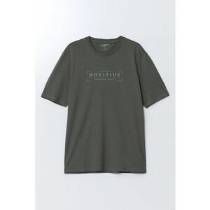 Tricou cu imprimeu text si decolteu la baza gatului imagine