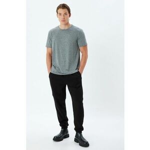 Tricou uni cu decolteu la baza gatului imagine