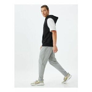 Pantaloni de trening uni cu snur imagine